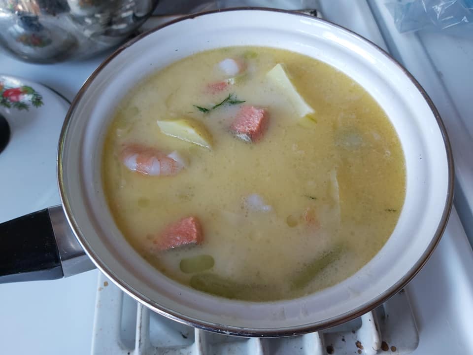 Finnish Salmon Soup - Lohikeitto Recipe - Preparing Traditional Finnish Salmon Soup 