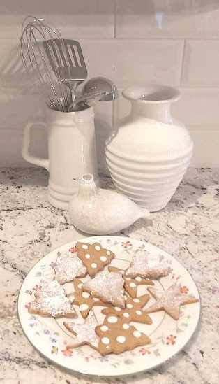 Finnish Piparkakut Recipe for Finnish Ginger Cookies also known as Finnish Gingerbread Cookies with Finnish Toikka Bird from Iittala 