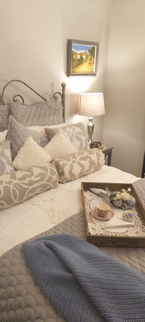 Country Guest Room and Guest Room decor for a room in the country - farmhouse guest room
