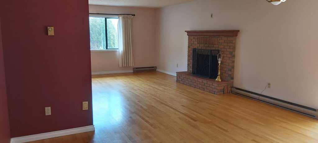 New Home and Renovation - our main living room before Oak Hardwood Floor Refinishing - Refinishing Oak Hardwood Floors