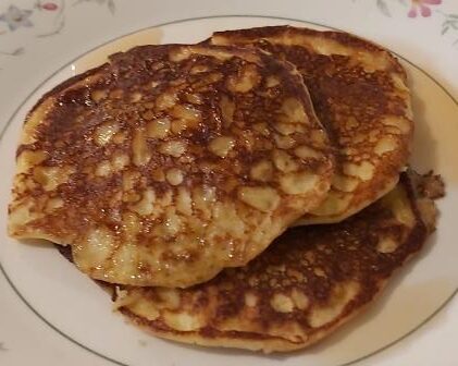 Keto Almond Flour Pancakes - keto pancakes - Best Keto Almond Flour Pancakes for Best Keto Pancakes - best almond flour pancakes - plated and ready to serve 