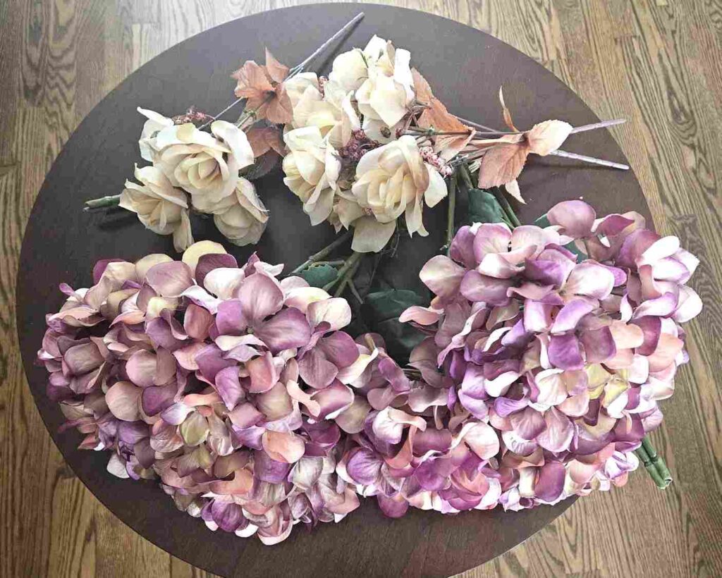 How to cheaply decorate for fall
fall decor diy ideas